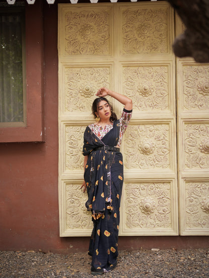 Midnight Noir Printed Elegance Saree