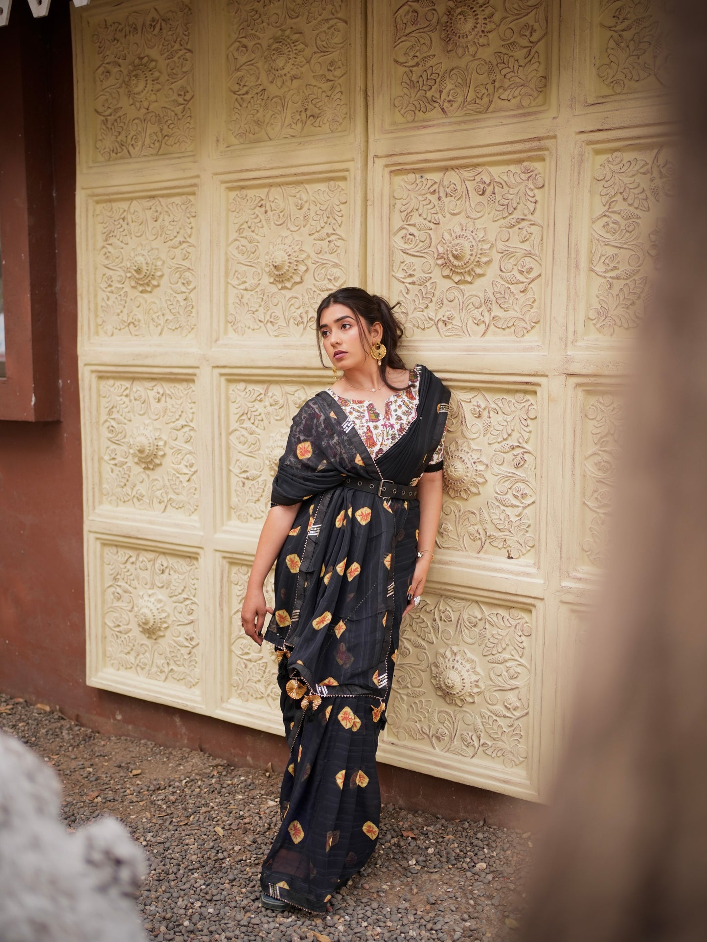 Midnight Noir Printed Elegance Saree
