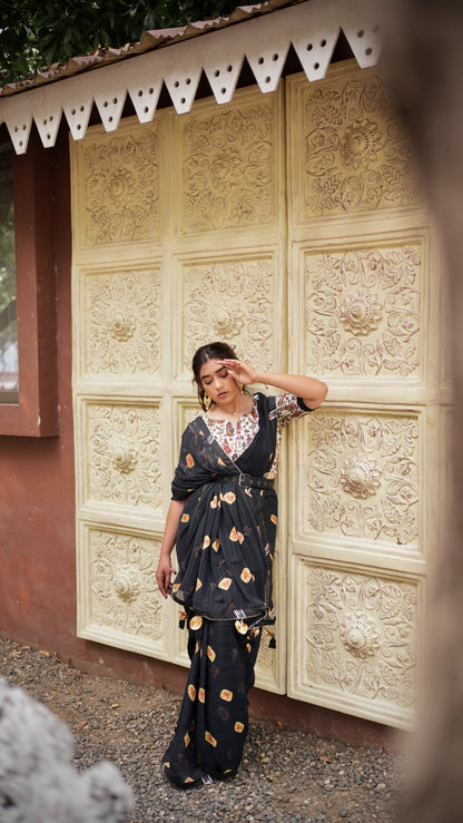 Midnight Noir Printed Elegance Saree