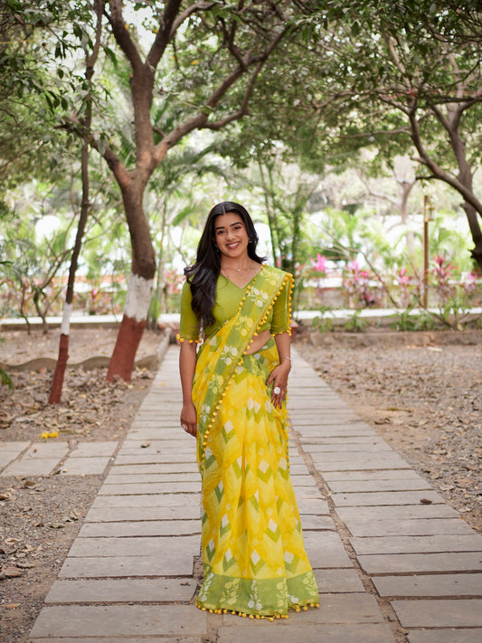 Lime Aura Geometric Tassel Saree