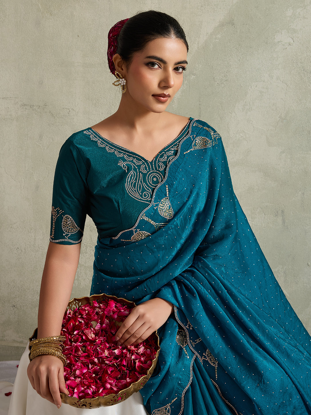SAPPHIRE TEAL SCALLOPED SAREE