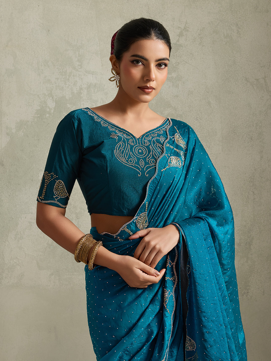 SAPPHIRE TEAL SCALLOPED SAREE