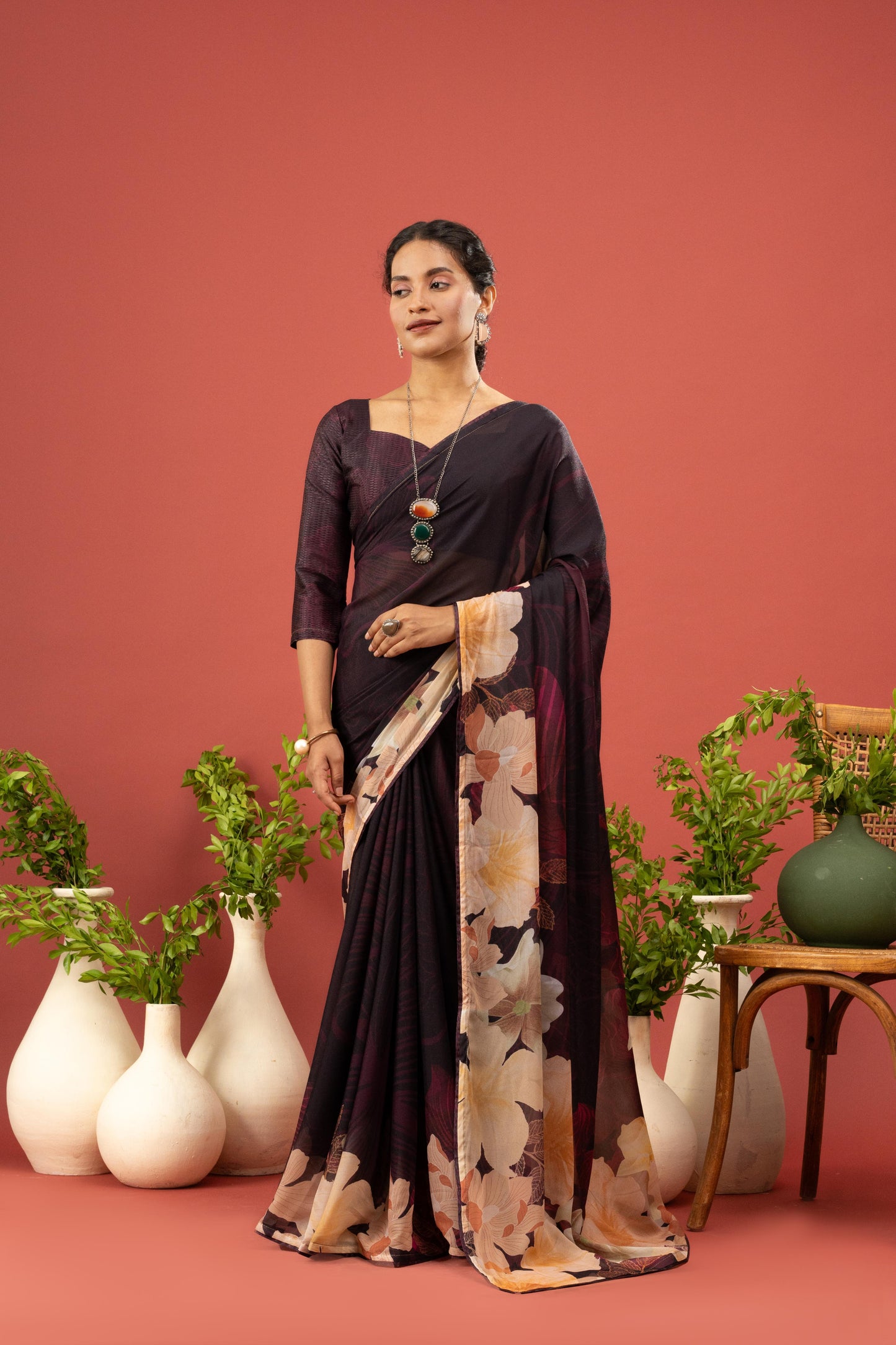 ELEGANT DEEP WINE GEORGETTE SAREE WITH BOLD CREAM FLORAL PALLU