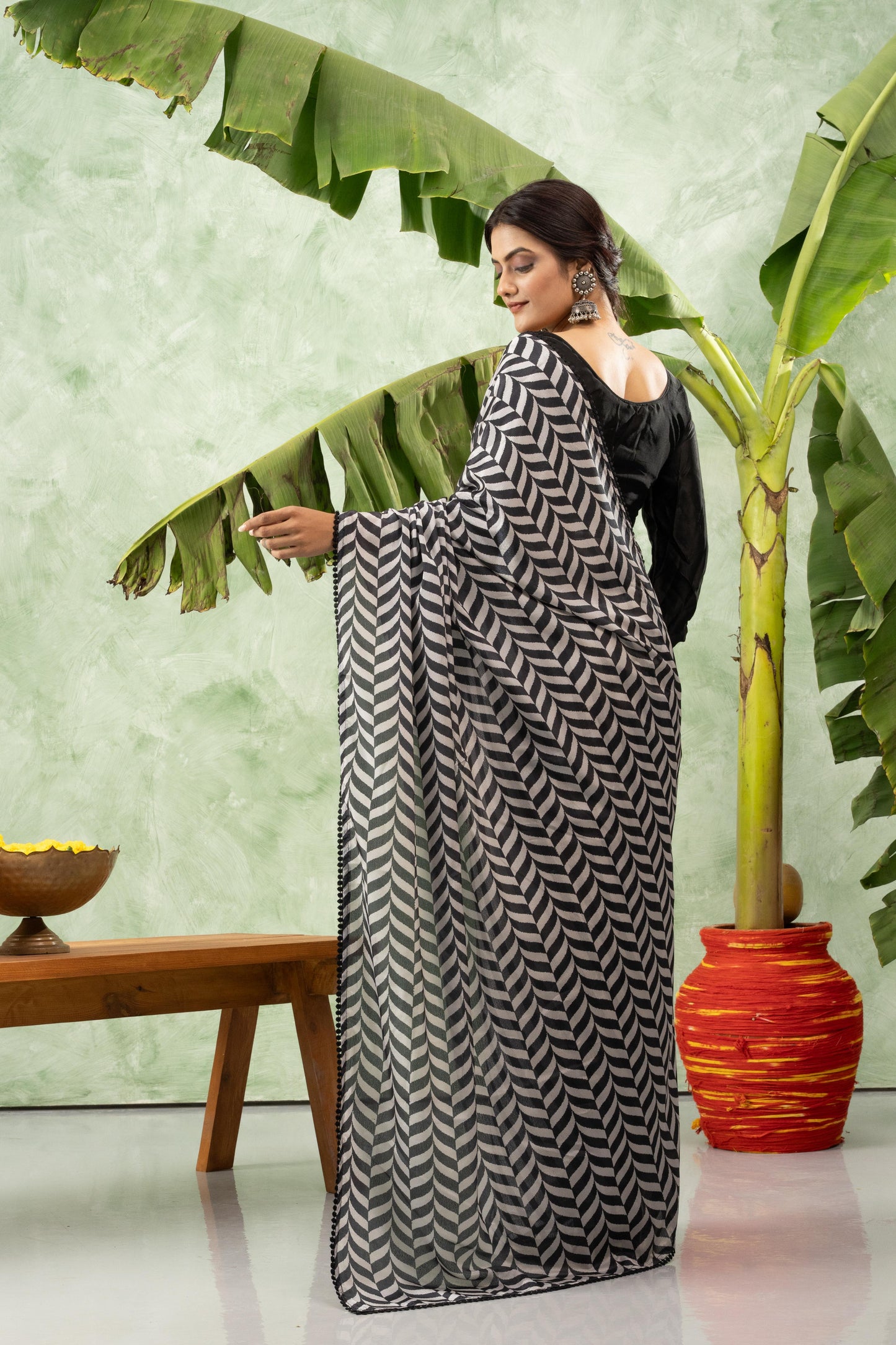 MONOCHROME CHEVRON CHIFFON SAREE