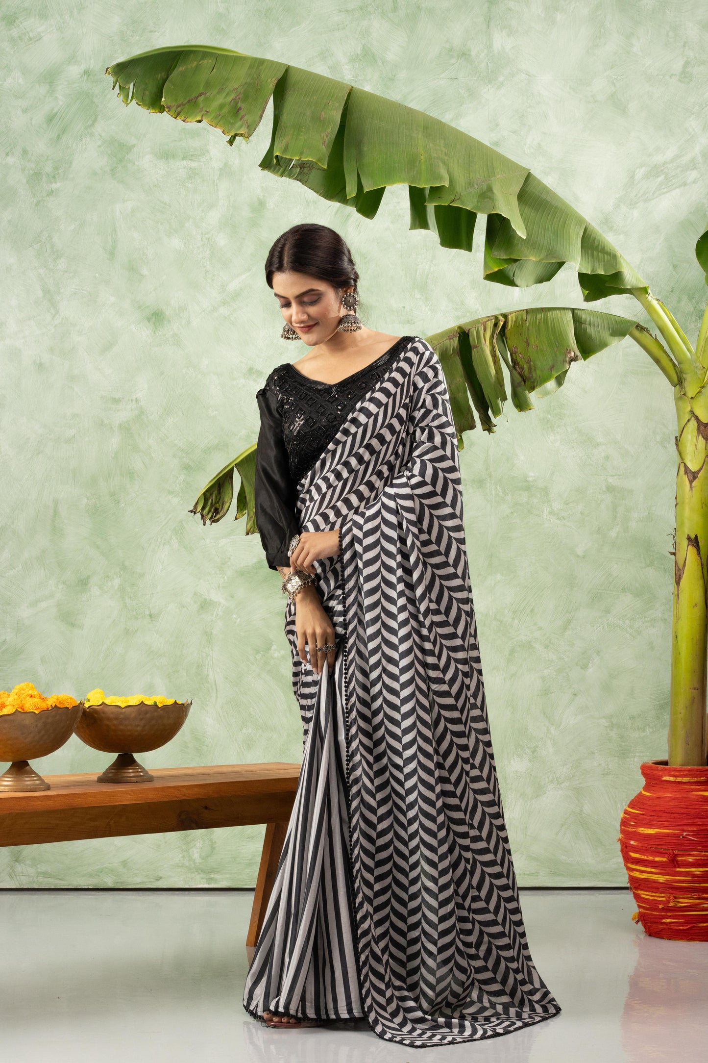 MONOCHROME CHEVRON CHIFFON SAREE